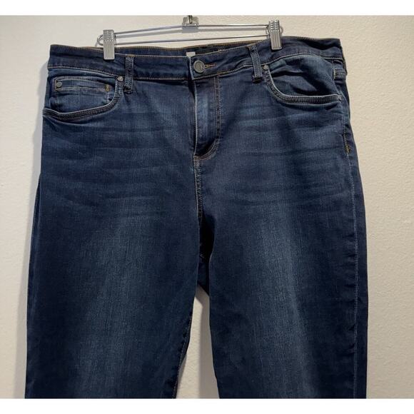 Kut from the Kloth Women's Size 16 Dark Wash Skinny Jeans Raw Hem Stretch Comfy - Picture 4 of 6